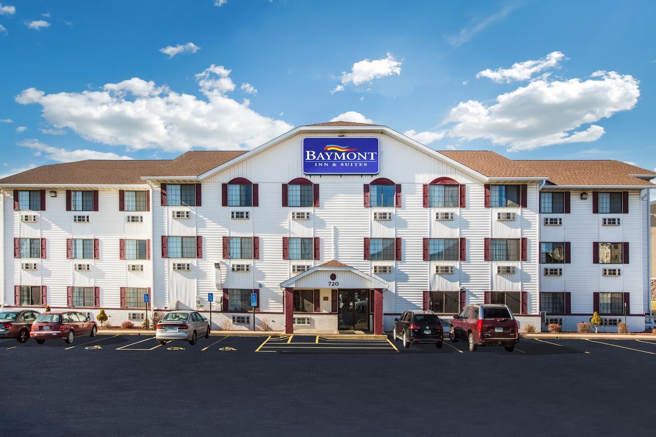 Hotel Baymont By Wyndham Cedar Rapids Extérieur photo